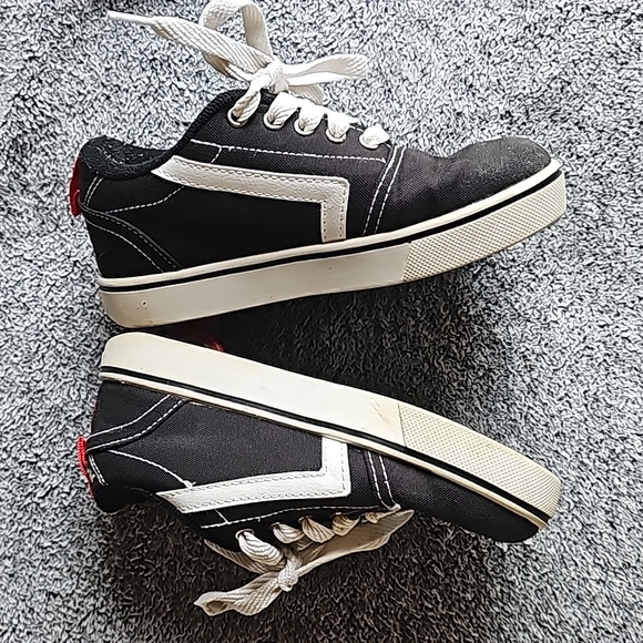 Heeleys Boys Kids 2Y - Picture 3 of 4